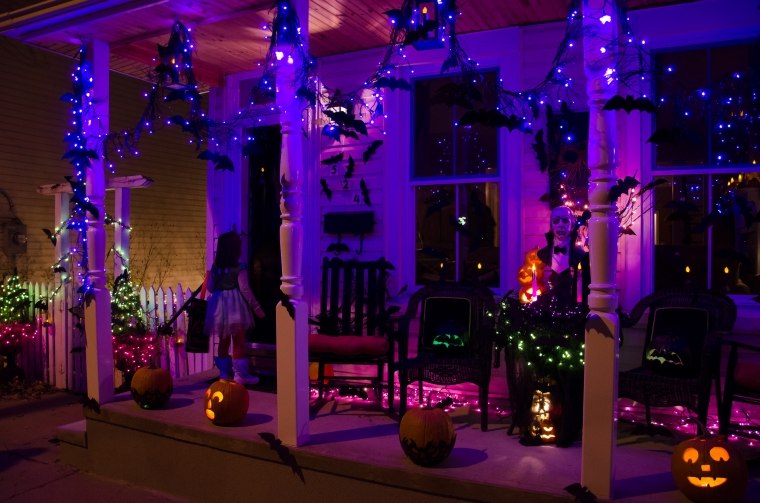 violet fete halloween maison
