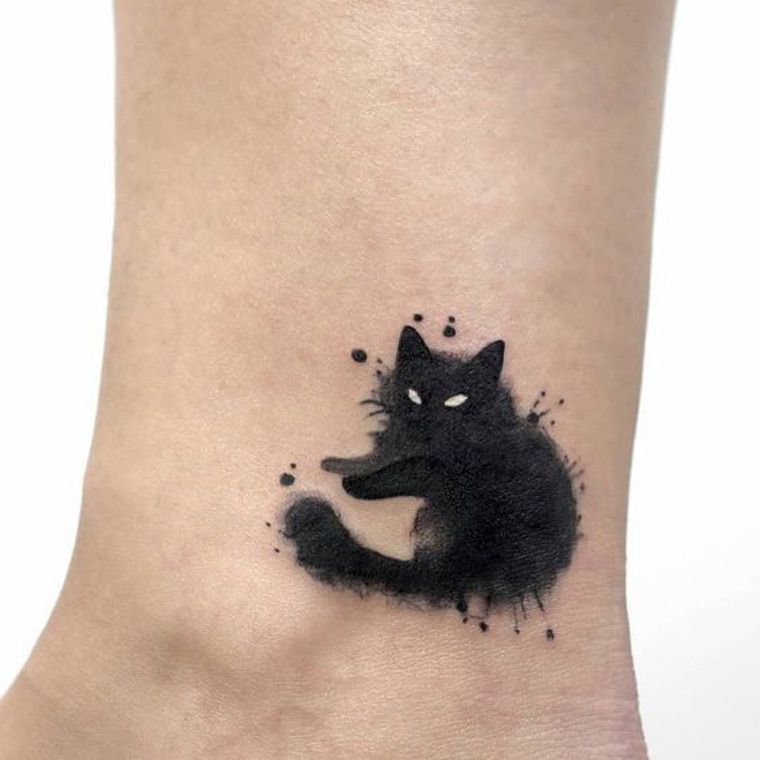 chat noir tatouage idée