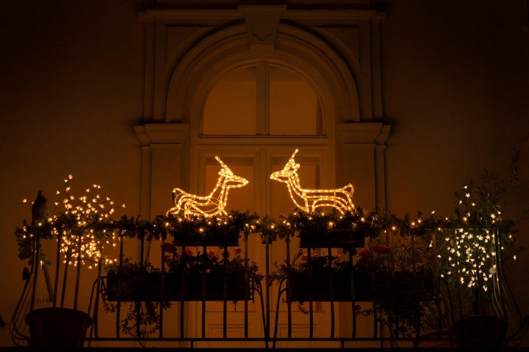 déco balcon Noël rennes lumineux