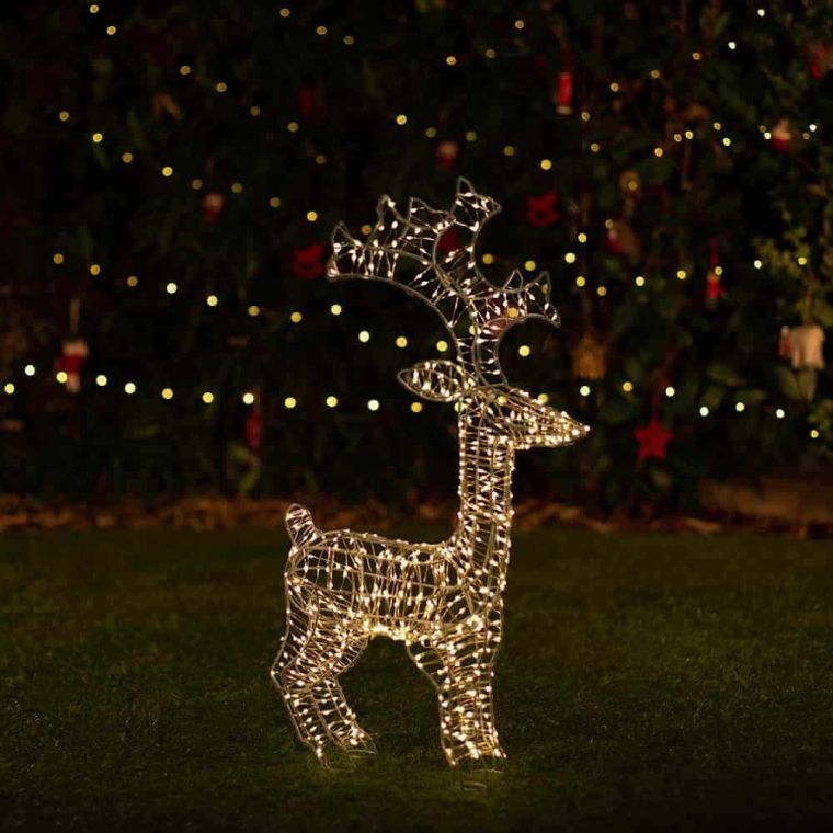 petit cerf lumineux pour la déco de Noël jardin 