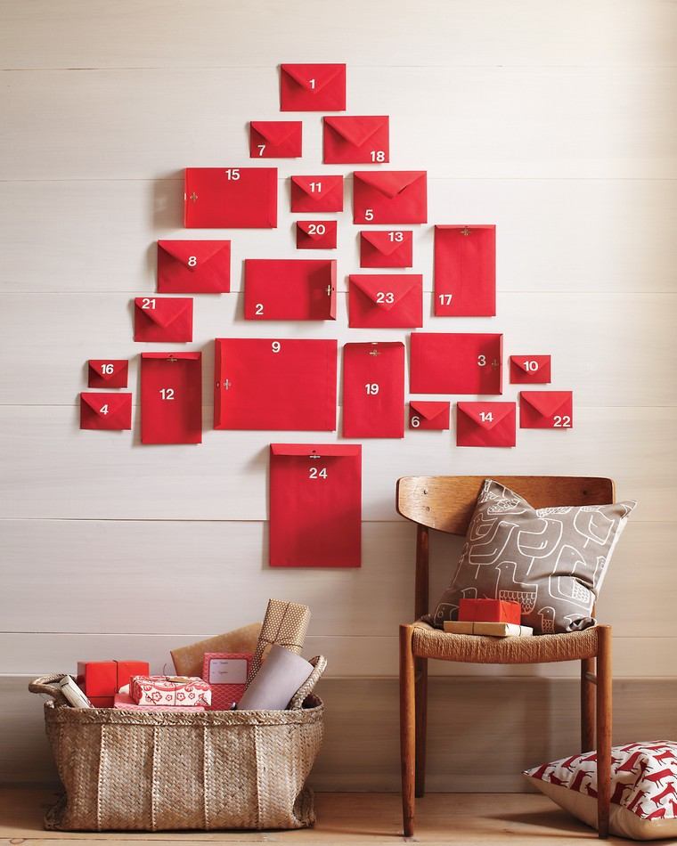 enveloppes rouges Calendrier Noël