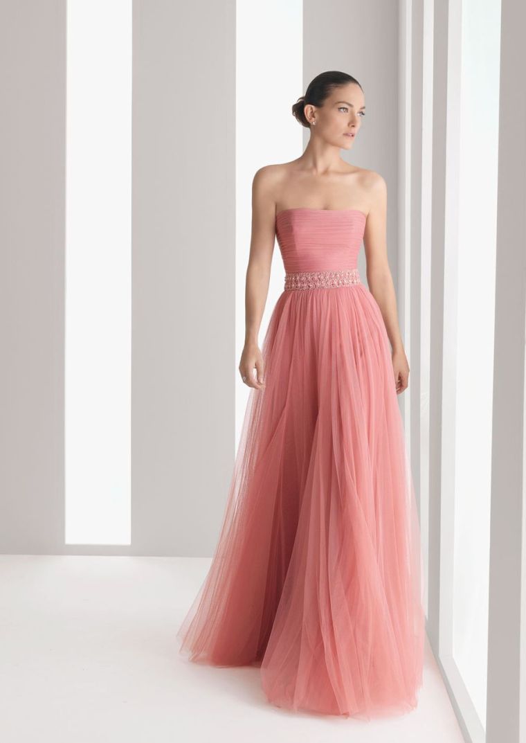 robe de témoin mariage en rose pastel