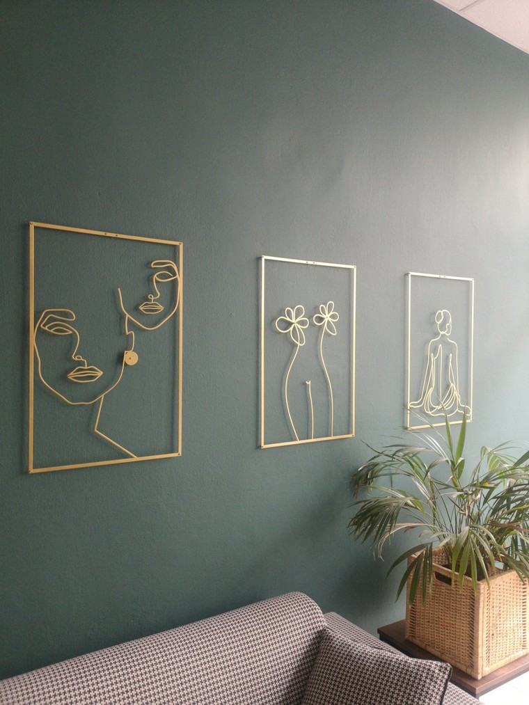 silhouettes dorées femmes murales