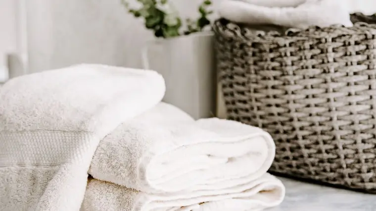 comment laver serviettes bain pour quelles soient douces