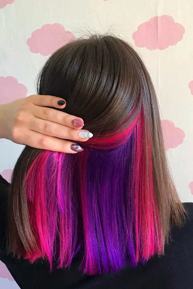 coloration cheveux printemps avec mèches colorées 