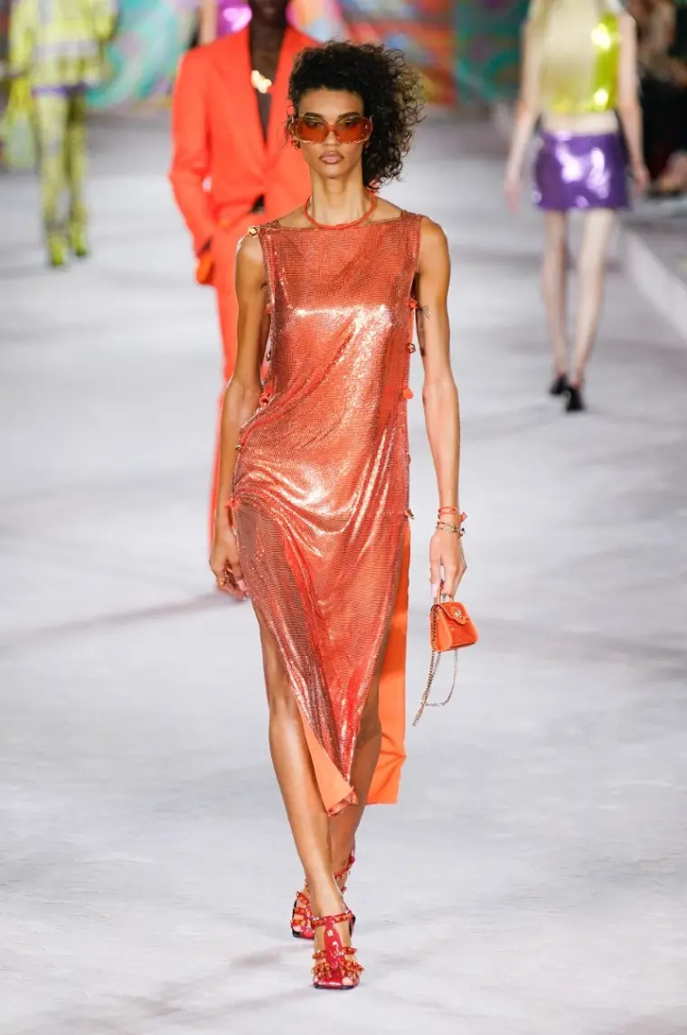 robe femme métallisée moderne