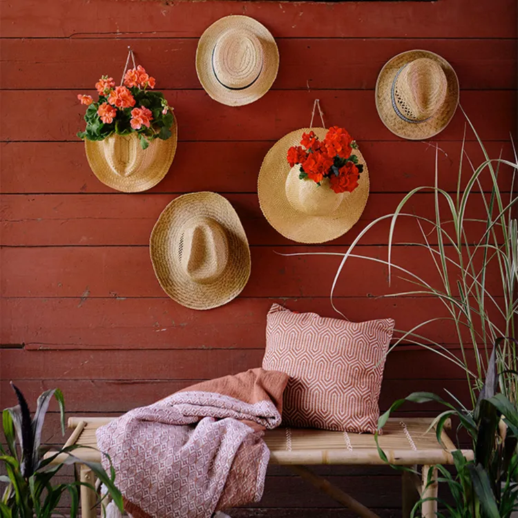 déco mur pots chapeaux style espagnol