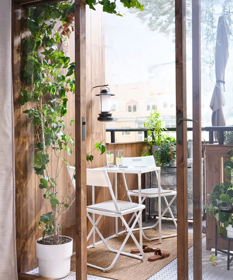 déco petit balcon bois moderne
