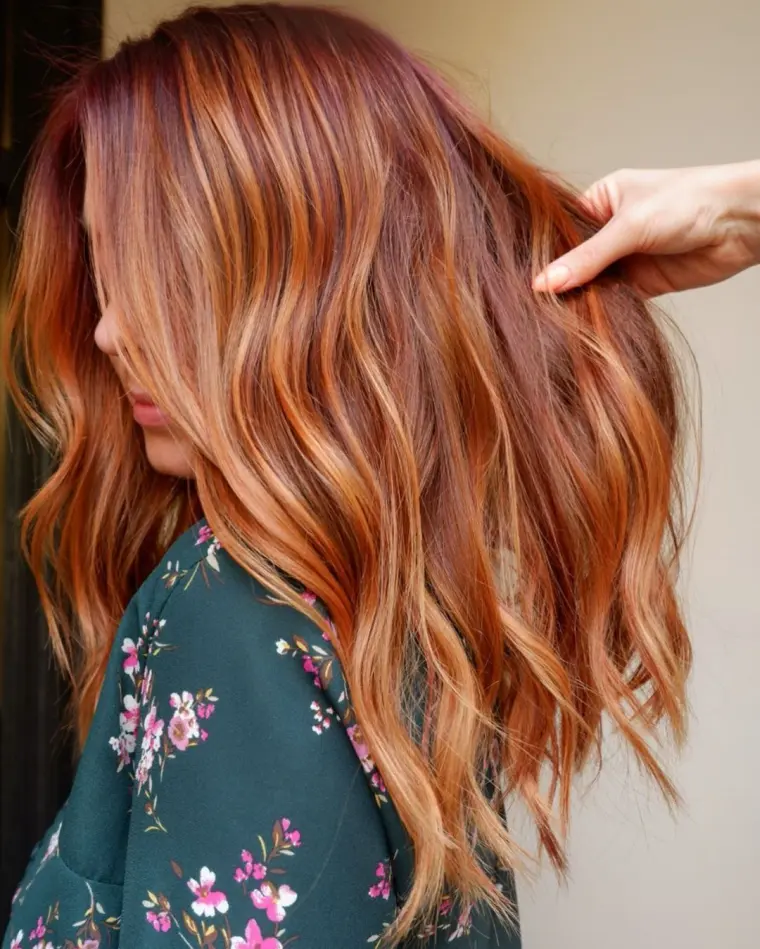 idée de couleur de cheveux moderne nuances roses cuivrées