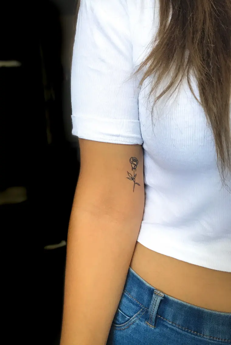 femme tattoo avant bras 