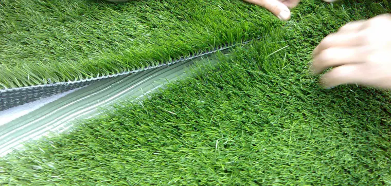 gazon artificiel guide types de pelouse synthétique
