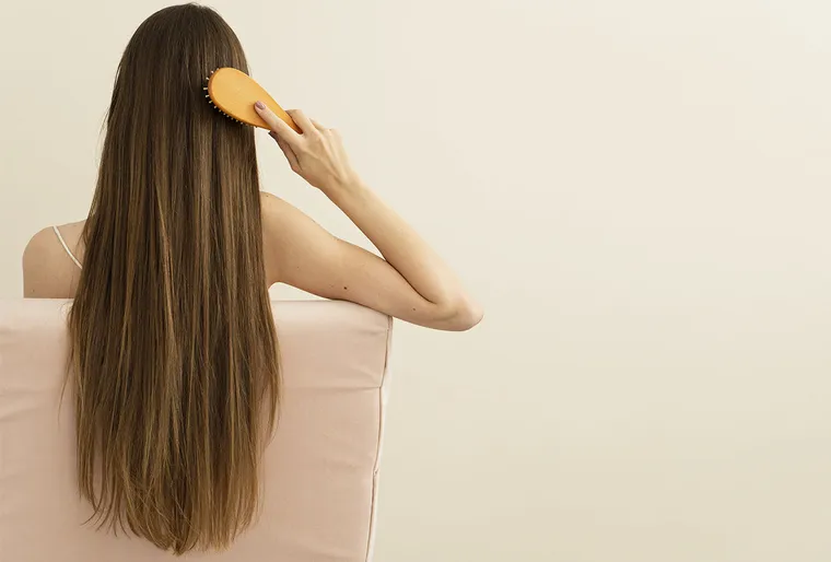 comment faire pousser les cheveux plus vite naturellement
