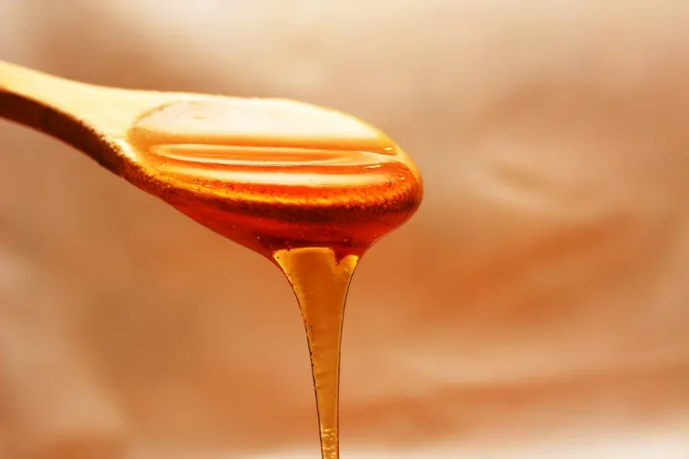miel soulager gorge sèche
