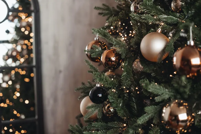 arbre boules dorées Noël