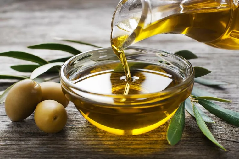 Huile pour cheveux fins et cassants - L’huile d’olive