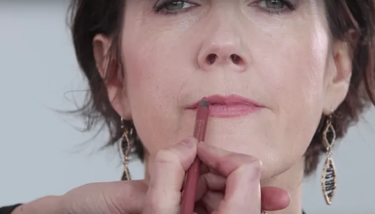 comment se maquiller les lèvres après 50 ans