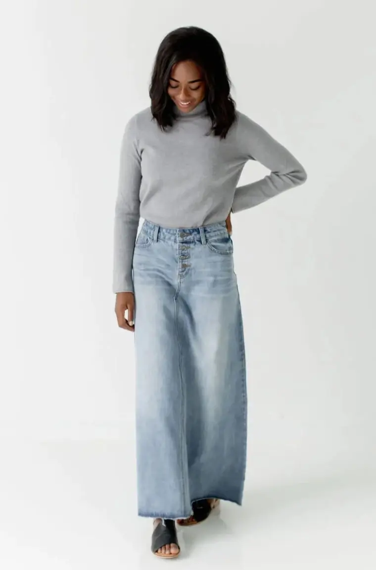 jupe en jeans longue comment la porter pour le printemps 2023
