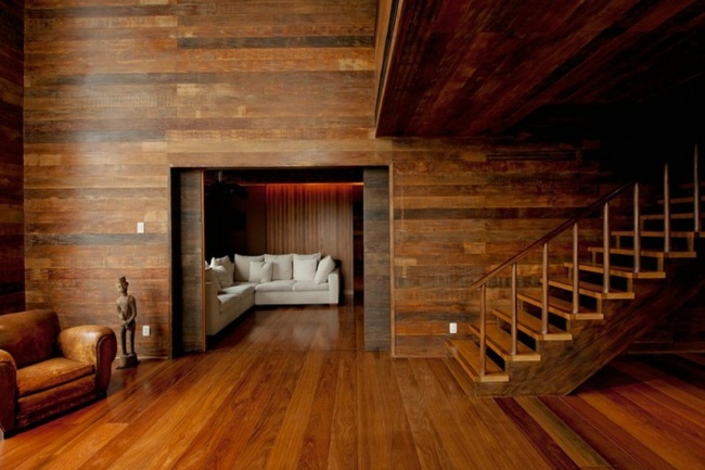 Appartement design bois escalier