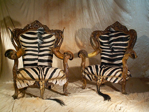 Chaises MORIS&BORIS-fourrure-zebre meubles extravagants