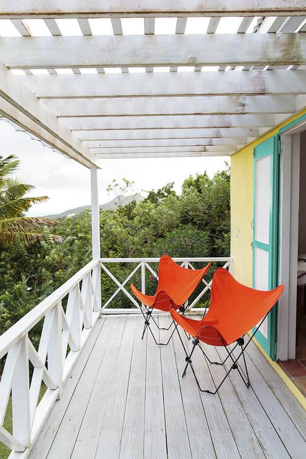Chaises papillon lieu de repos veranda