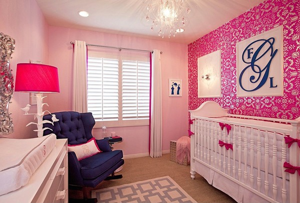 Chambre rose fille papier peint