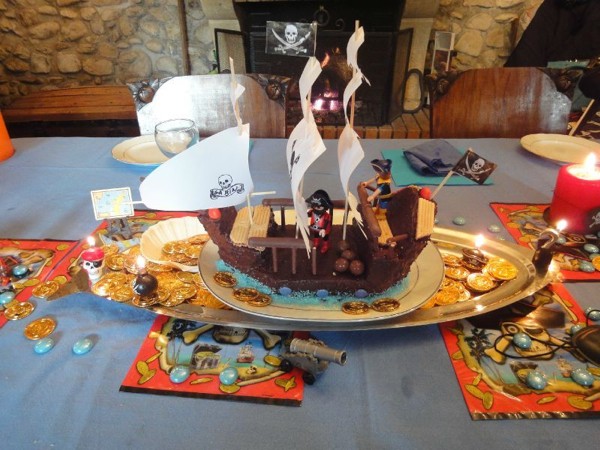 Decoration table anniversaire enfant pirate