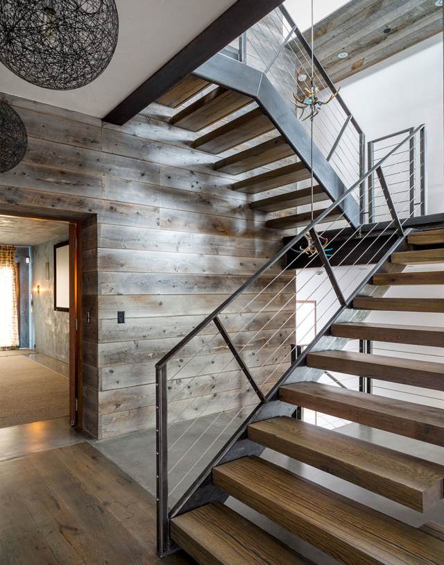 Escaliers en bois et métal