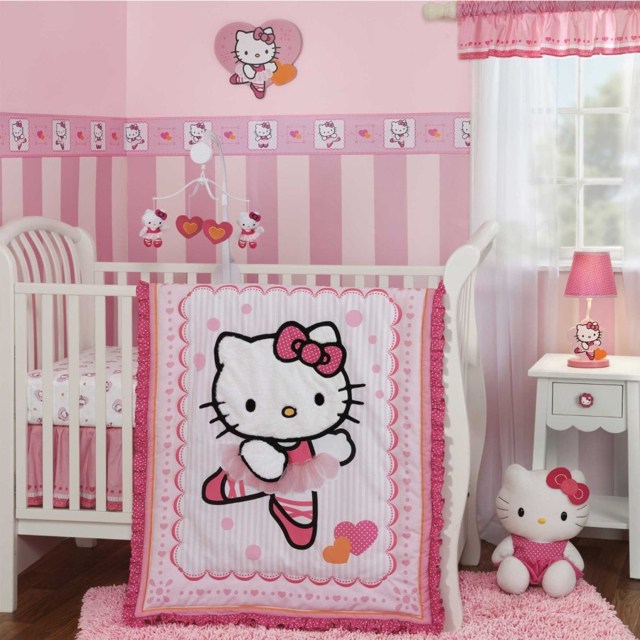 Hello Kitty chambre bébé fille