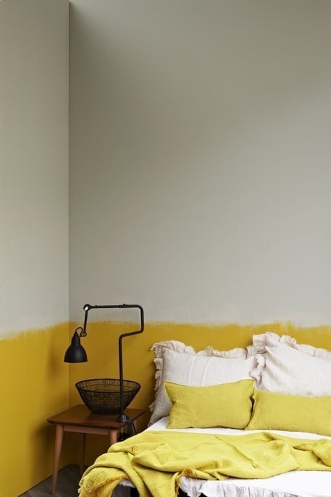 Mur peint moitie jaune