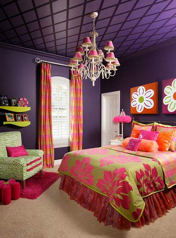 Plafond coloré en violet