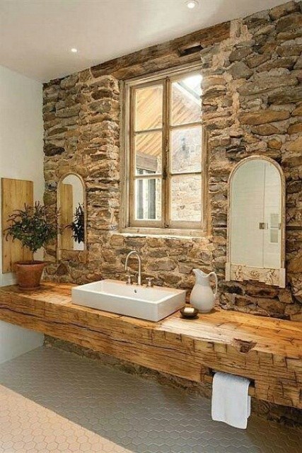 Salle de bain rustique pierre bois carrelage