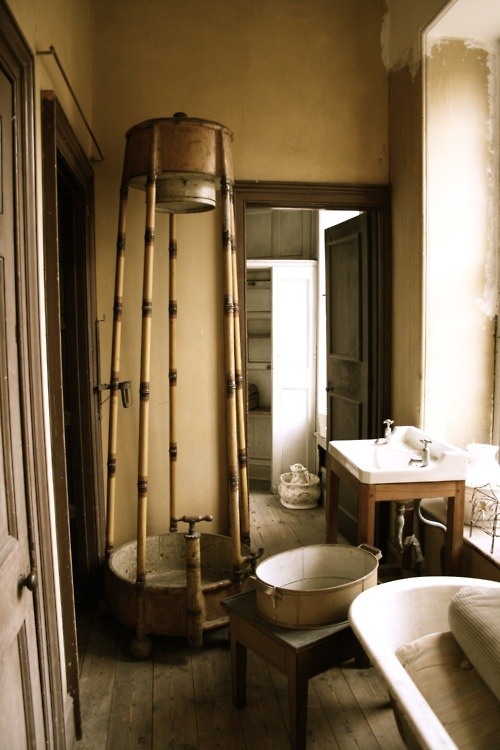 Salle de bain rustique style traditionnel