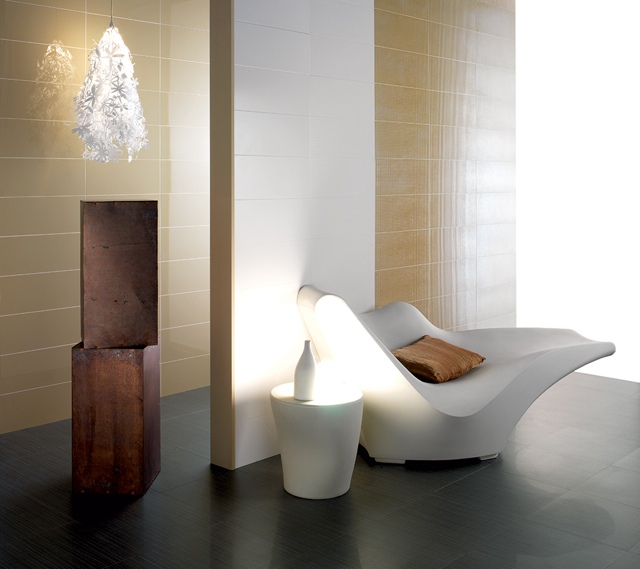 Salle de bains design carrelage beige