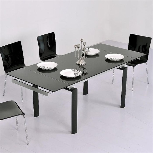 Table en verre noire