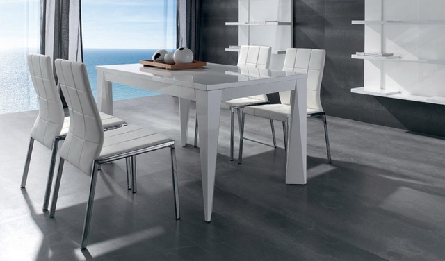 Table moderne blanche