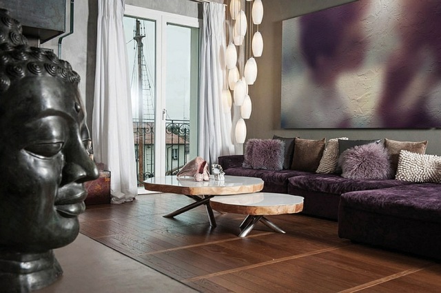 meuble tronc bois table basse velours peluche lampe grappe bouddha interieur violet bois