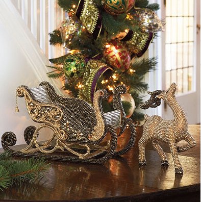 accessoire-de-Noël-decoration-parfaite-cerf-sapin-traineau