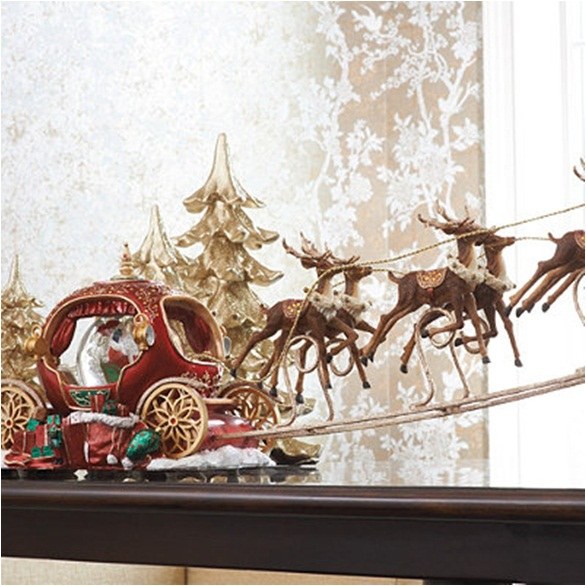 accessoire de Noël decoration-parfaite-traineau-caleche-sapin