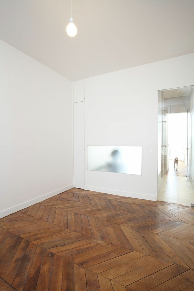 Une des chambres avec appartement rivoli beau parquet original en premier plan napoléon freaks 