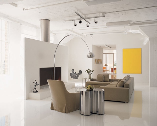 appartement minimaliste contraste jaune