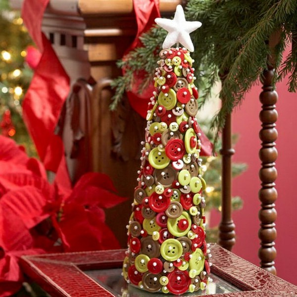 arbre-de-Noël-sapin-DIY-etoiles-boutons