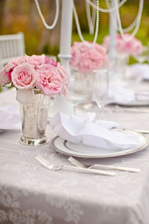 arts de la table rose fleur pliage serviette vaisselle