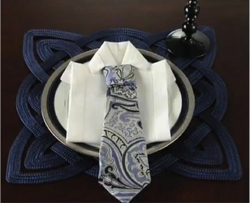 arts table assiette noeud celtique cravate
