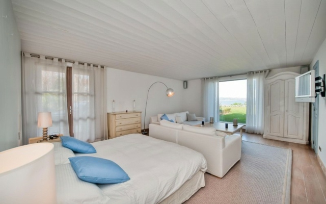 Saint-Tropez chambres à coucher de la villa de luxe marine blanc bleu