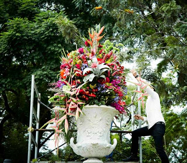 azuma création vase botanique art