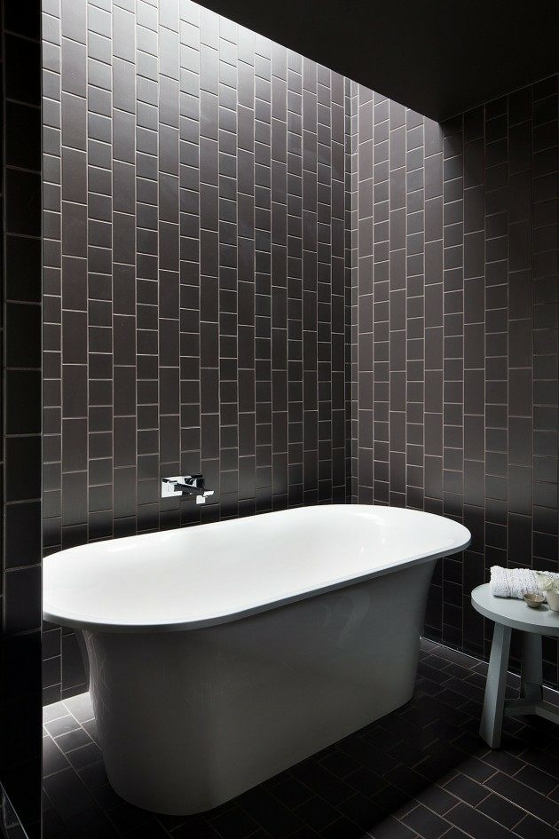 baignoire design blanche salle bains