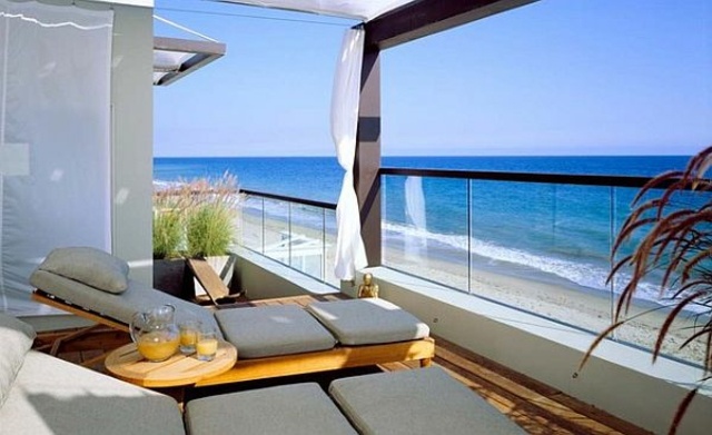 balcon moderne chaises longues