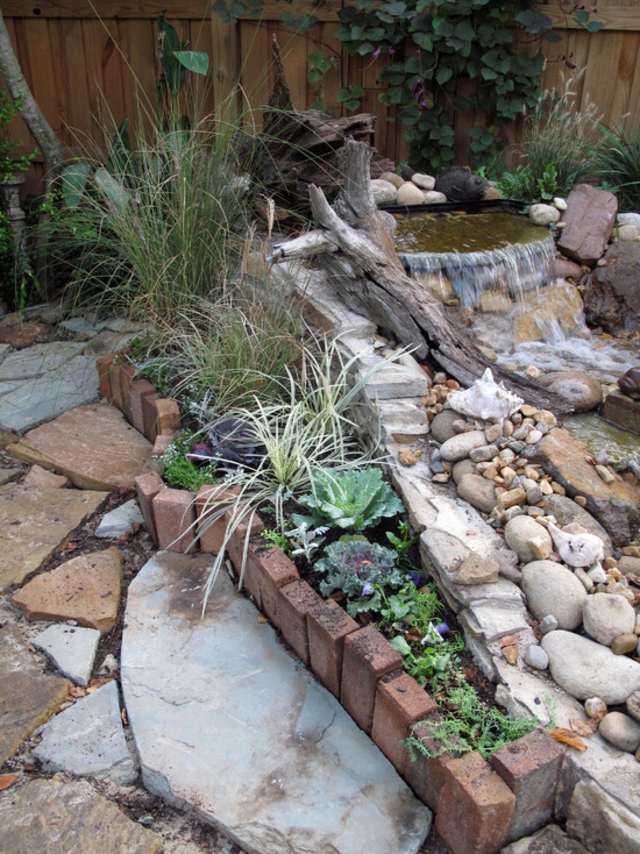 bassin d'eau jardin pierre