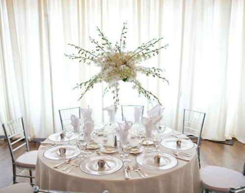 bouquet blanc suspendu mariage table