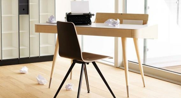 bureau bois clair lignes épurées design minimaliste